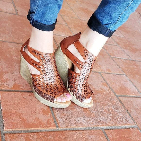 Leather mexican wedges 2×100 dlls - Picture 1 of 11